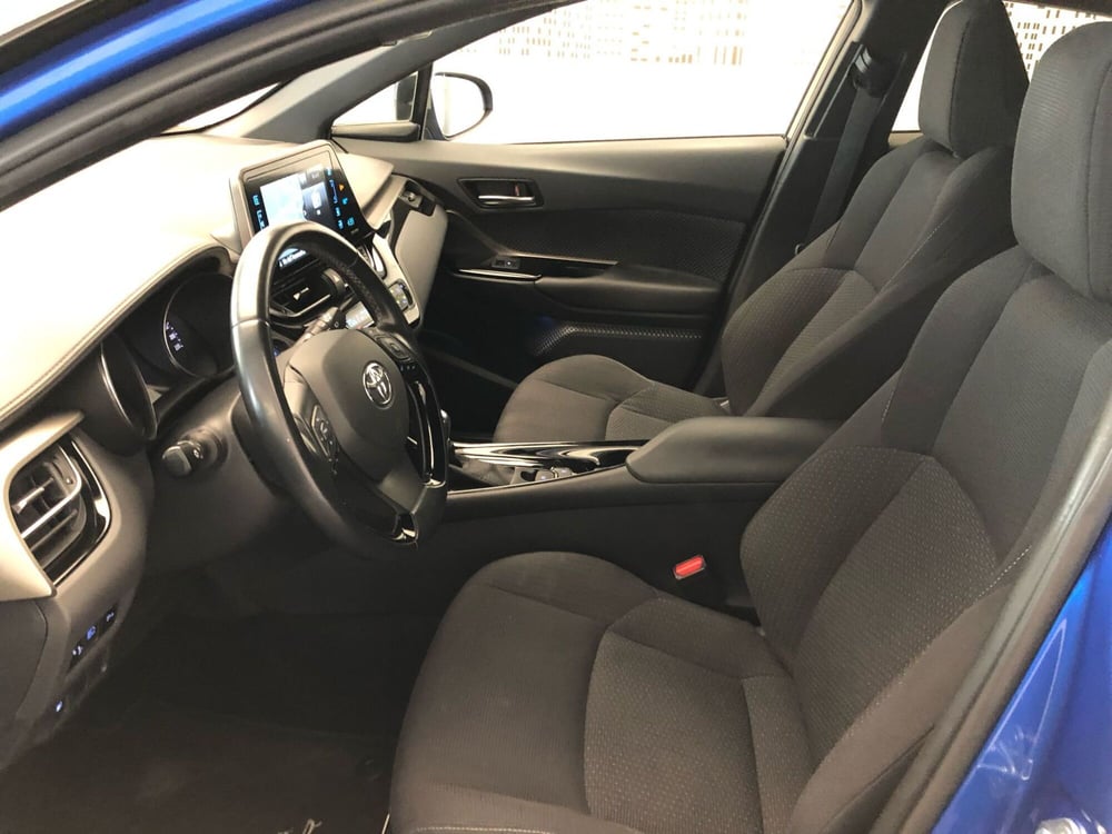Toyota Toyota C-HR usata a Bergamo (11)
