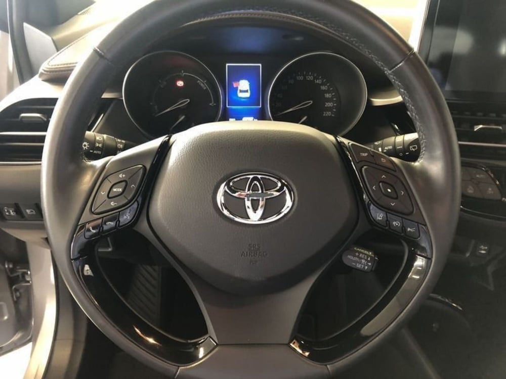 Toyota Toyota C-HR usata a Bergamo (14)