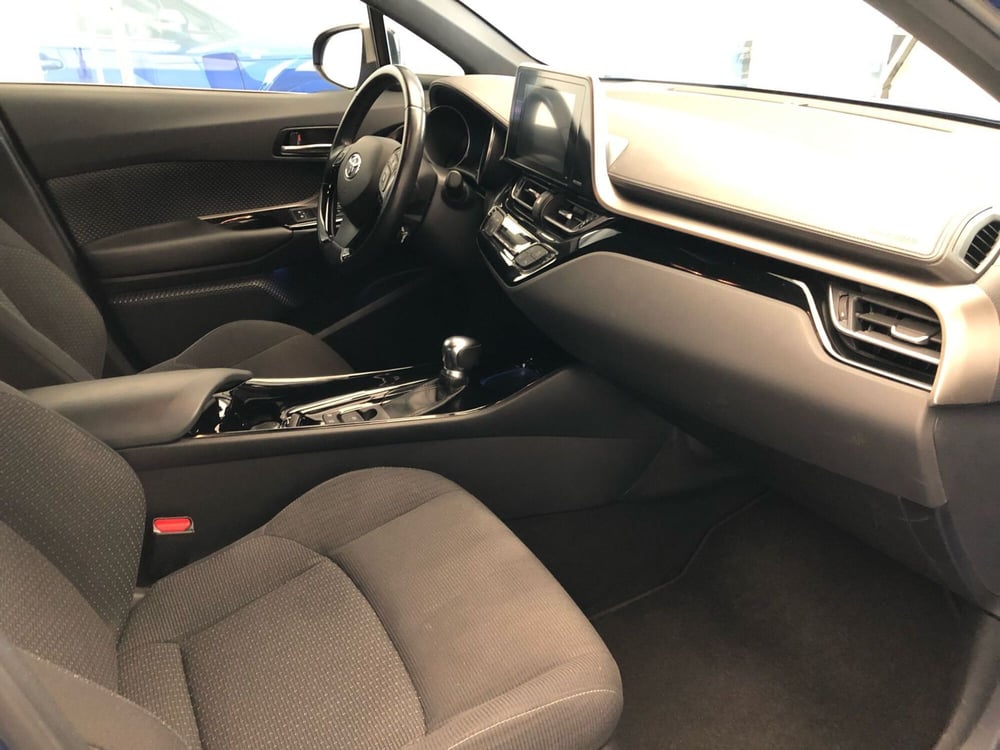 Toyota Toyota C-HR usata a Bergamo (6)