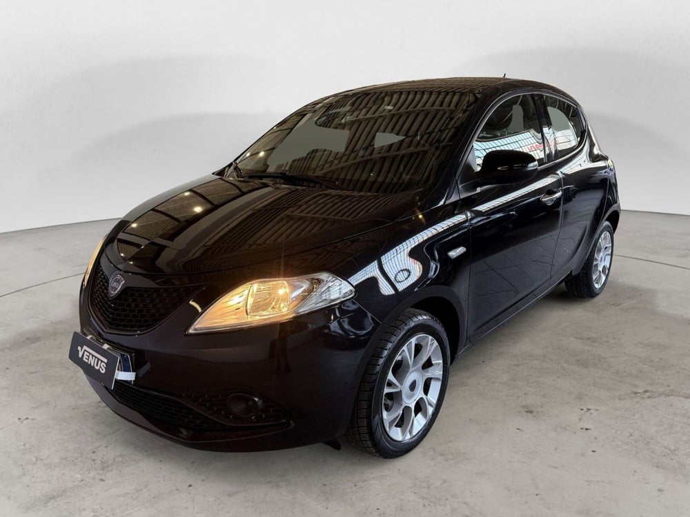Lancia Ypsilon usata a Monza e Brianza (3)