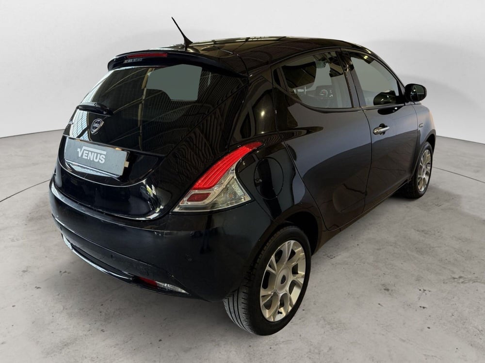 Lancia Ypsilon usata a Monza e Brianza (7)