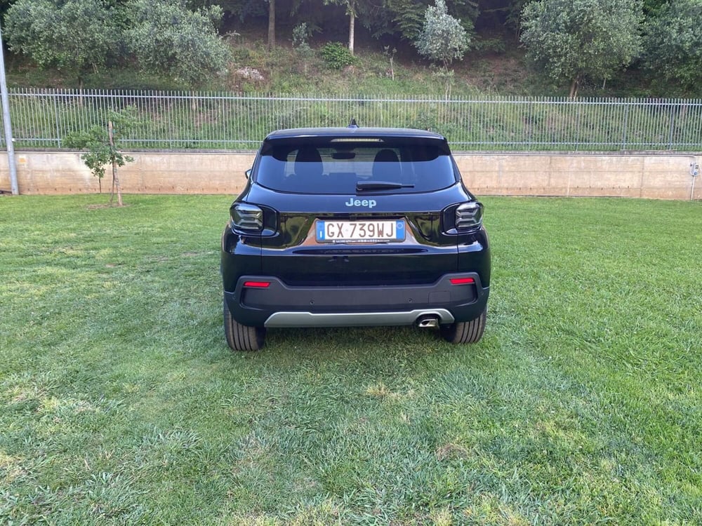 Jeep Avenger nuova a Salerno (11)