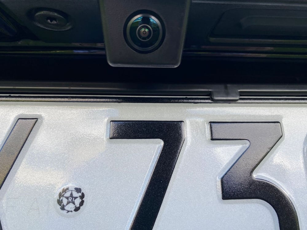 Jeep Avenger nuova a Salerno (12)