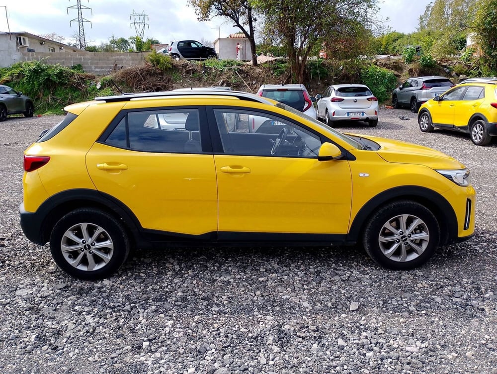 Kia Stonic usata a Salerno (9)