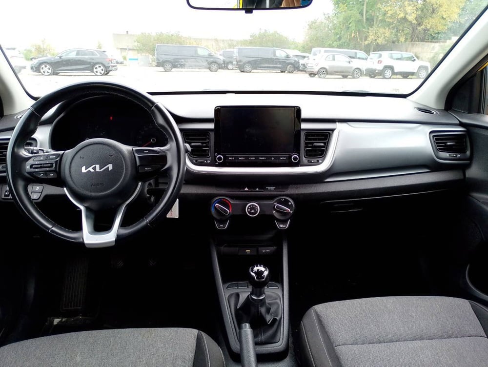 Kia Stonic usata a Salerno (5)