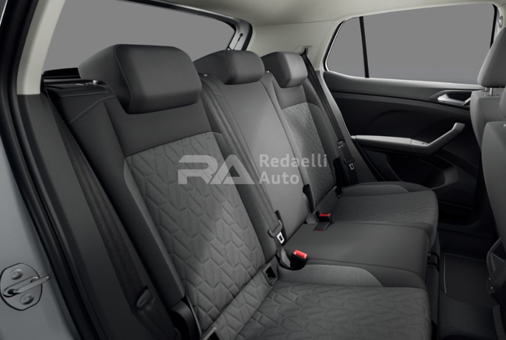 Volkswagen T-Cross nuova a Lecco (8)