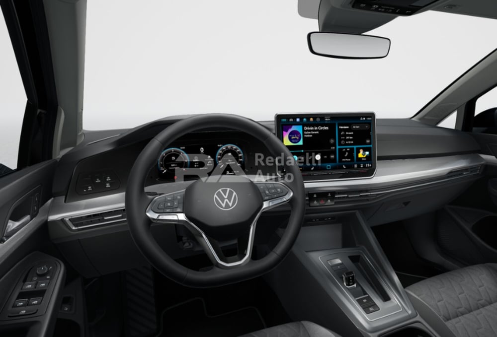 Volkswagen Golf nuova a Lecco (5)