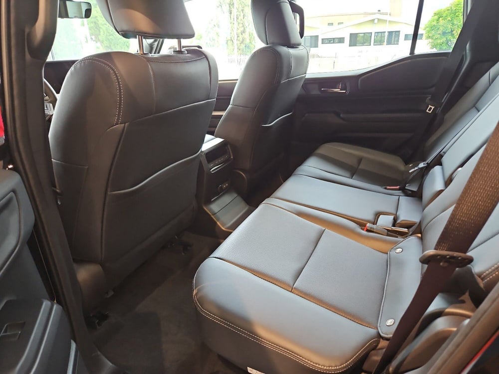Toyota Land Cruiser nuova a Vicenza (11)