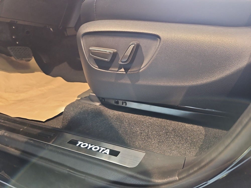 Toyota Land Cruiser nuova a Vicenza (12)