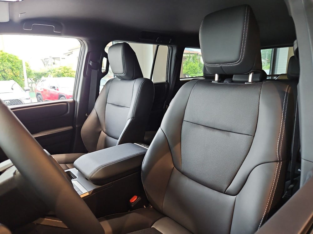 Toyota Land Cruiser nuova a Vicenza (7)