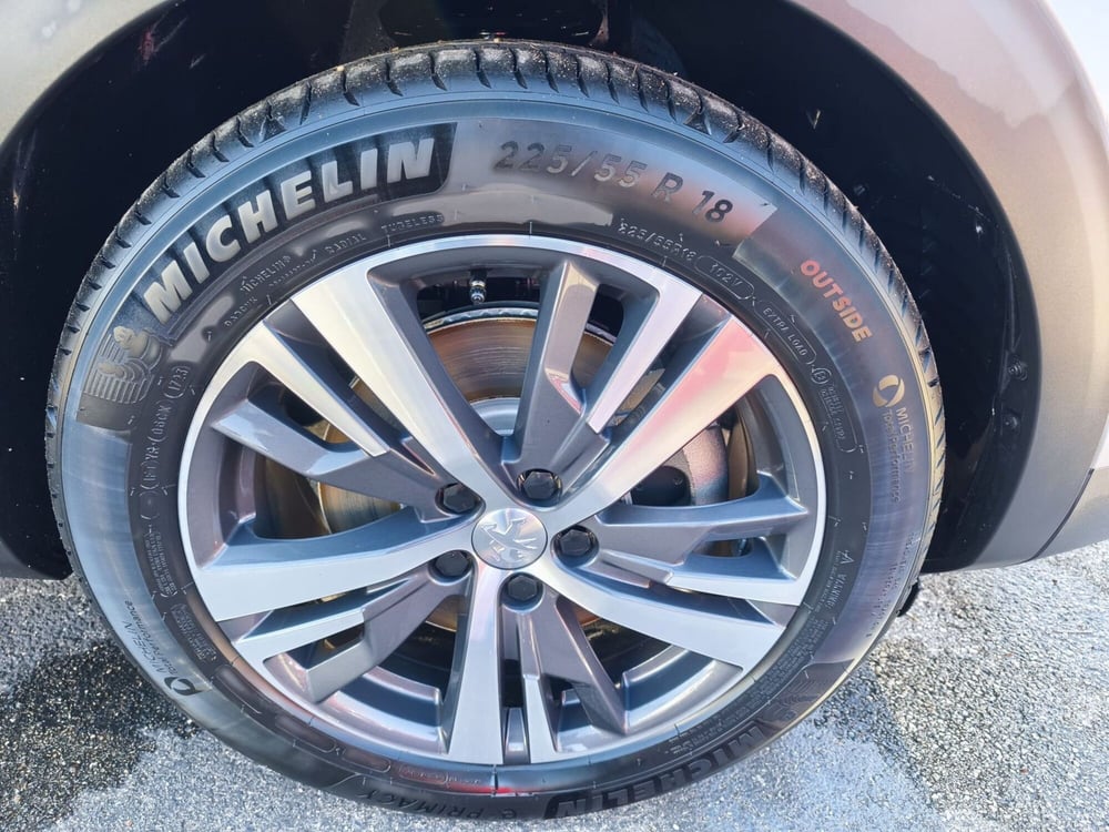 Peugeot 3008 nuova a Frosinone (12)