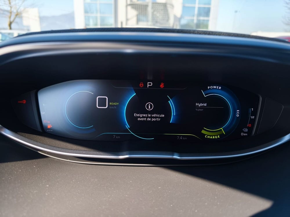 Peugeot 3008 nuova a Frosinone (9)