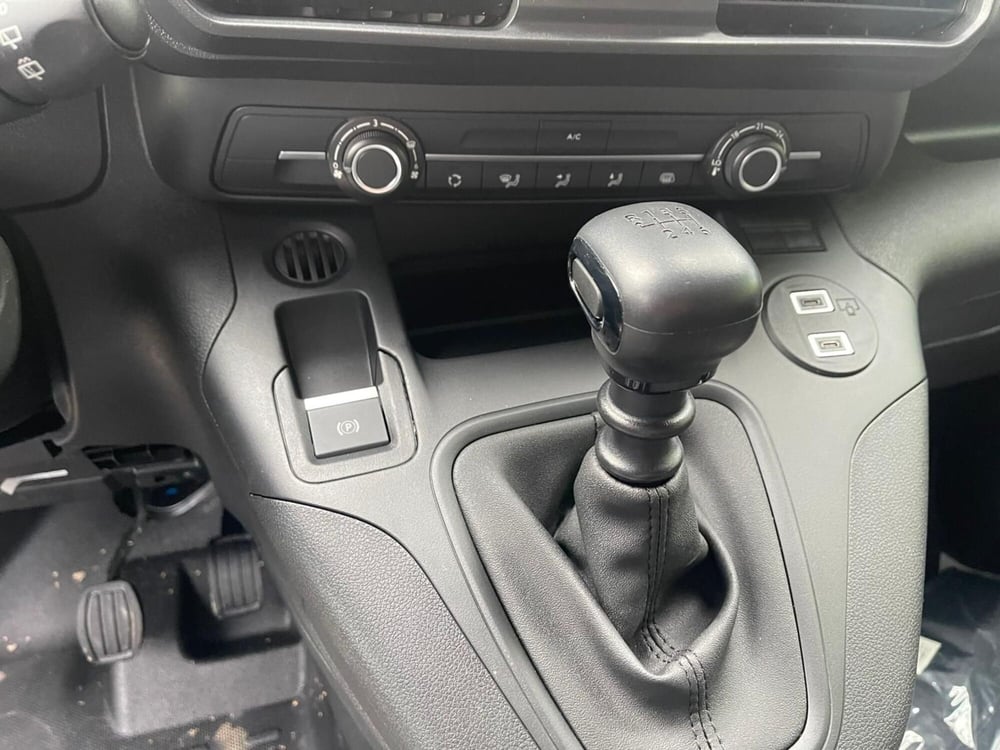 Peugeot Partner Furgone nuova a Frosinone (8)