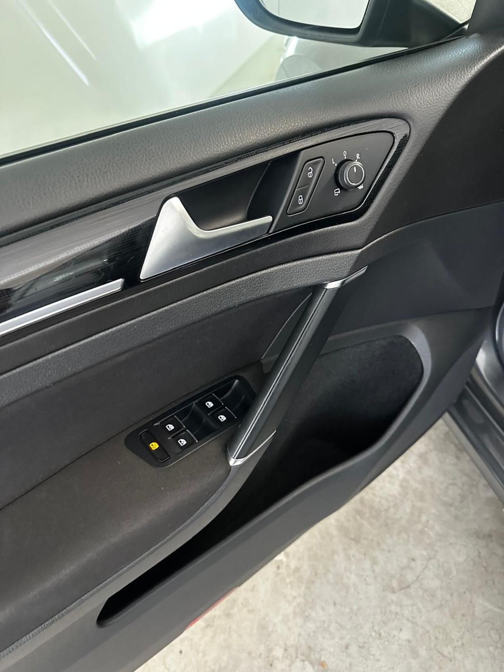 Volkswagen Golf usata a L'Aquila (9)