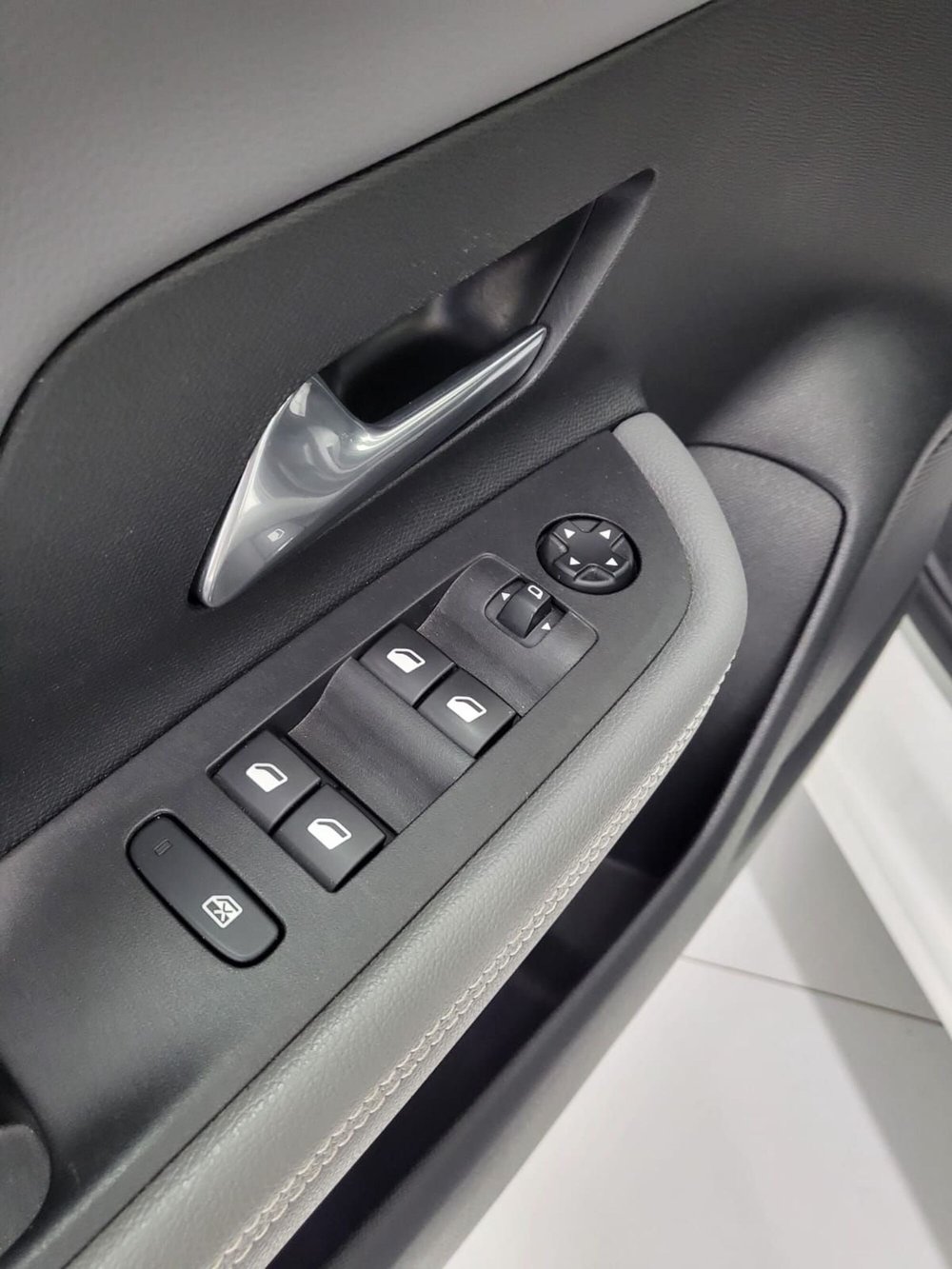 Opel Mokka usata a Catanzaro (18)