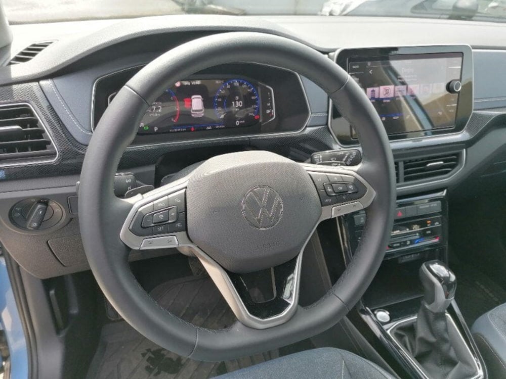 Volkswagen T-Cross usata a Milano (12)