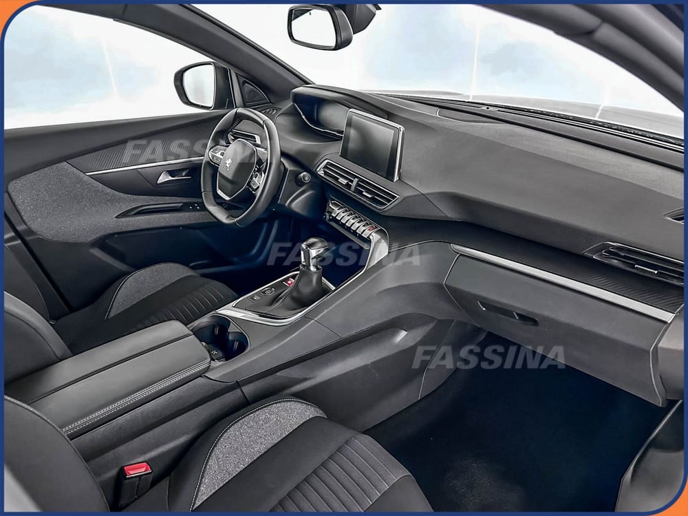 Peugeot 5008 usata a Milano (13)