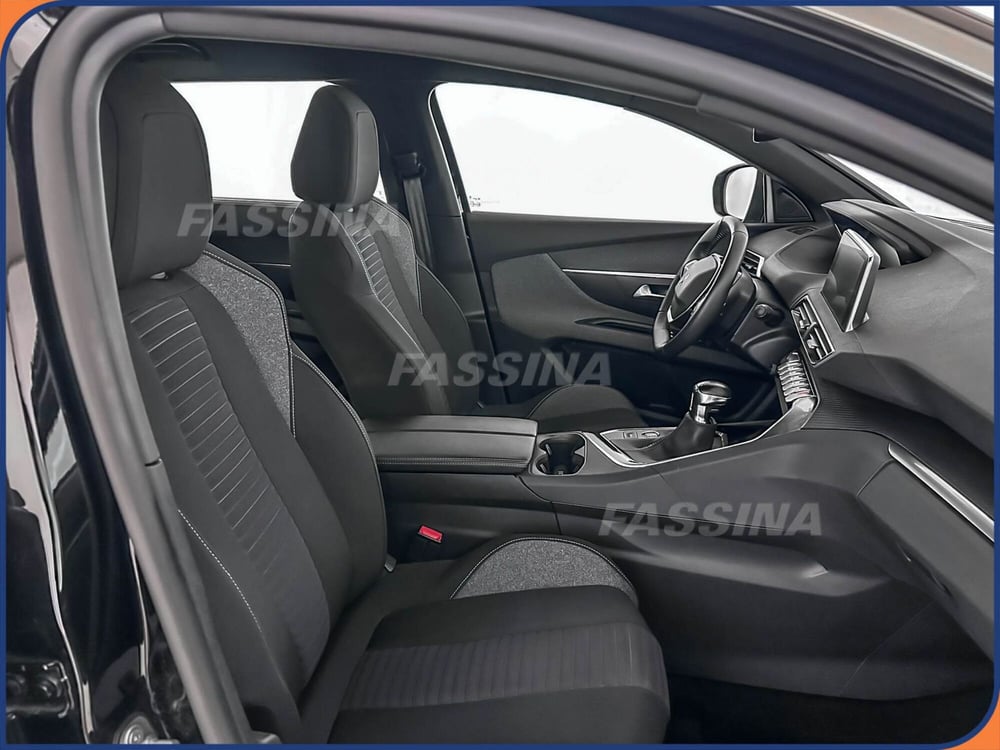 Peugeot 5008 usata a Milano (14)