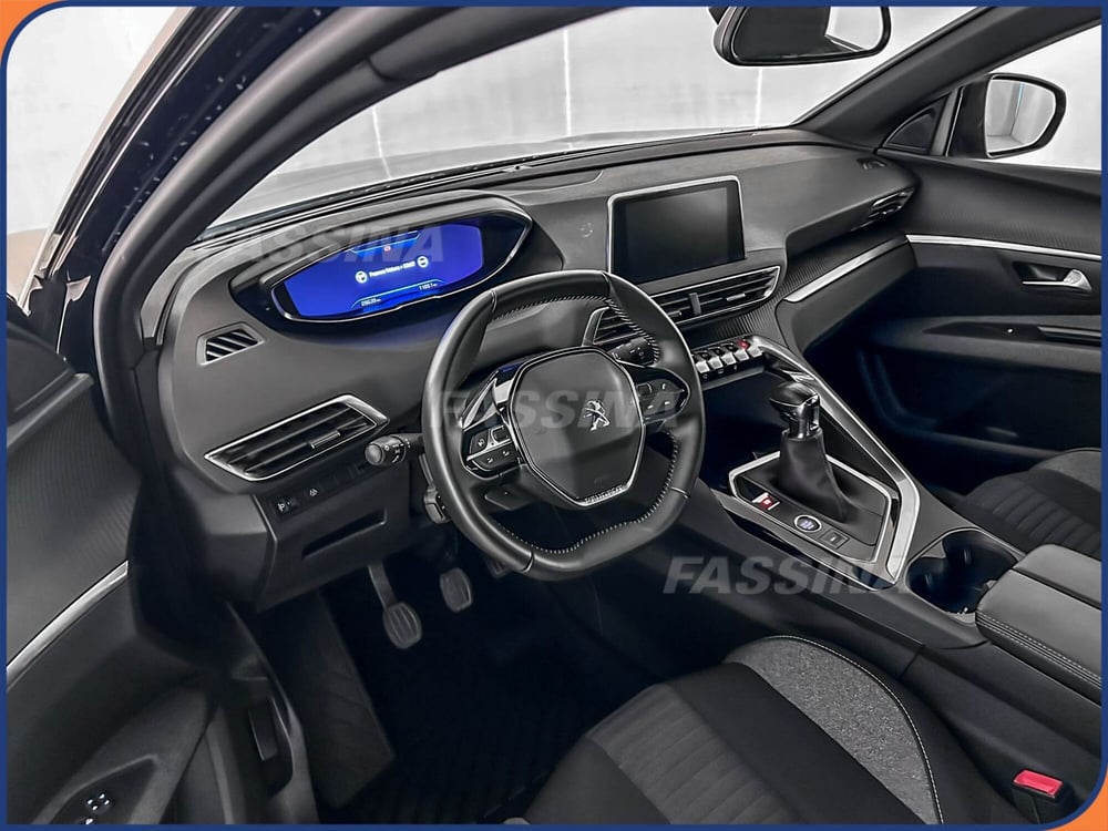 Peugeot 5008 usata a Milano (9)