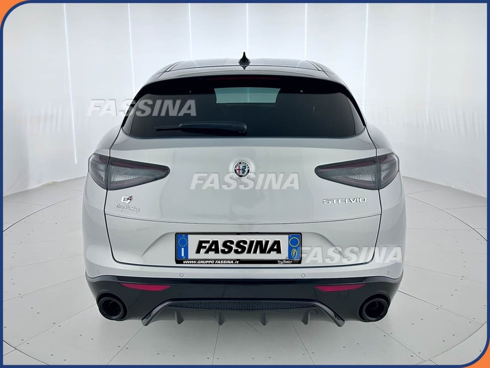 Alfa Romeo Stelvio usata a Milano (5)