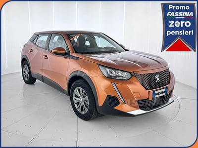 Peugeot 2008 motore elettrico 136 CV Active Pack del 2021 usata a Milano