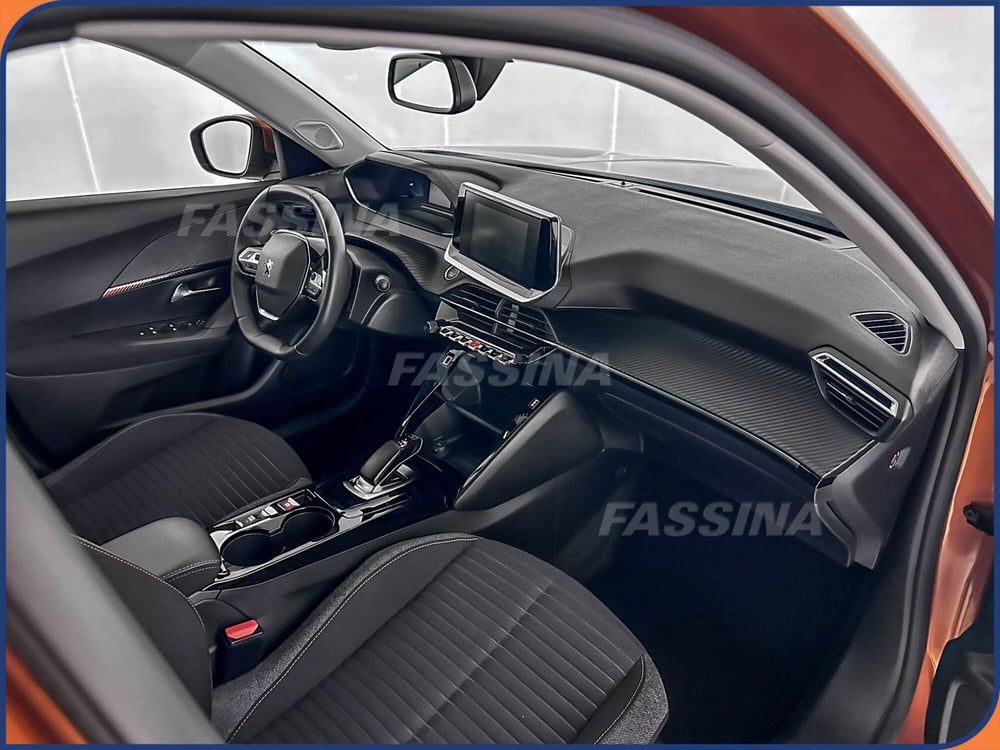 Peugeot 2008 usata a Milano (13)