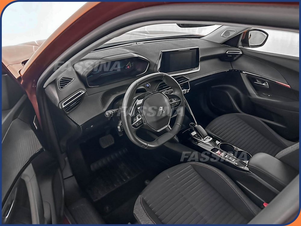 Peugeot 2008 usata a Milano (9)