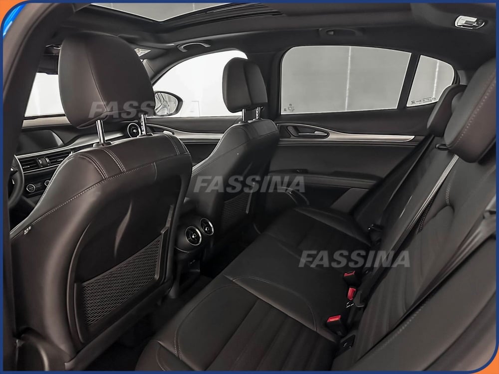 Alfa Romeo Stelvio usata a Milano (11)