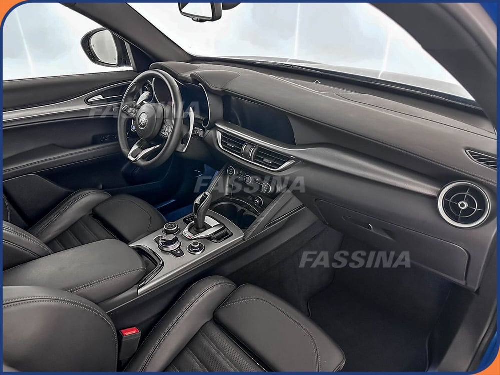 Alfa Romeo Stelvio usata a Milano (12)