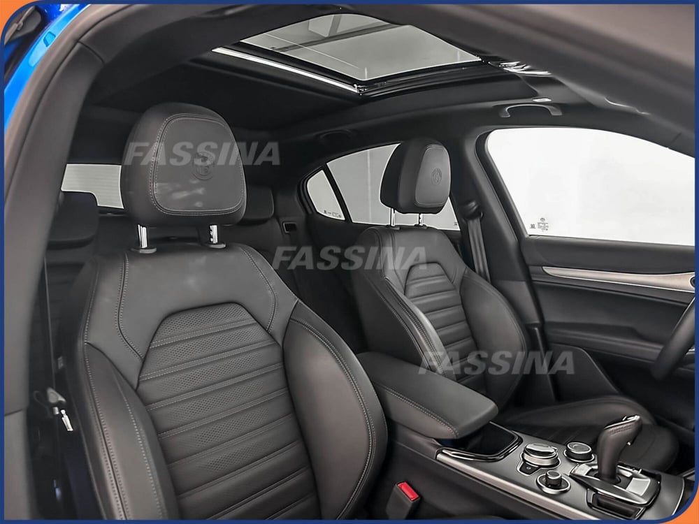 Alfa Romeo Stelvio usata a Milano (13)