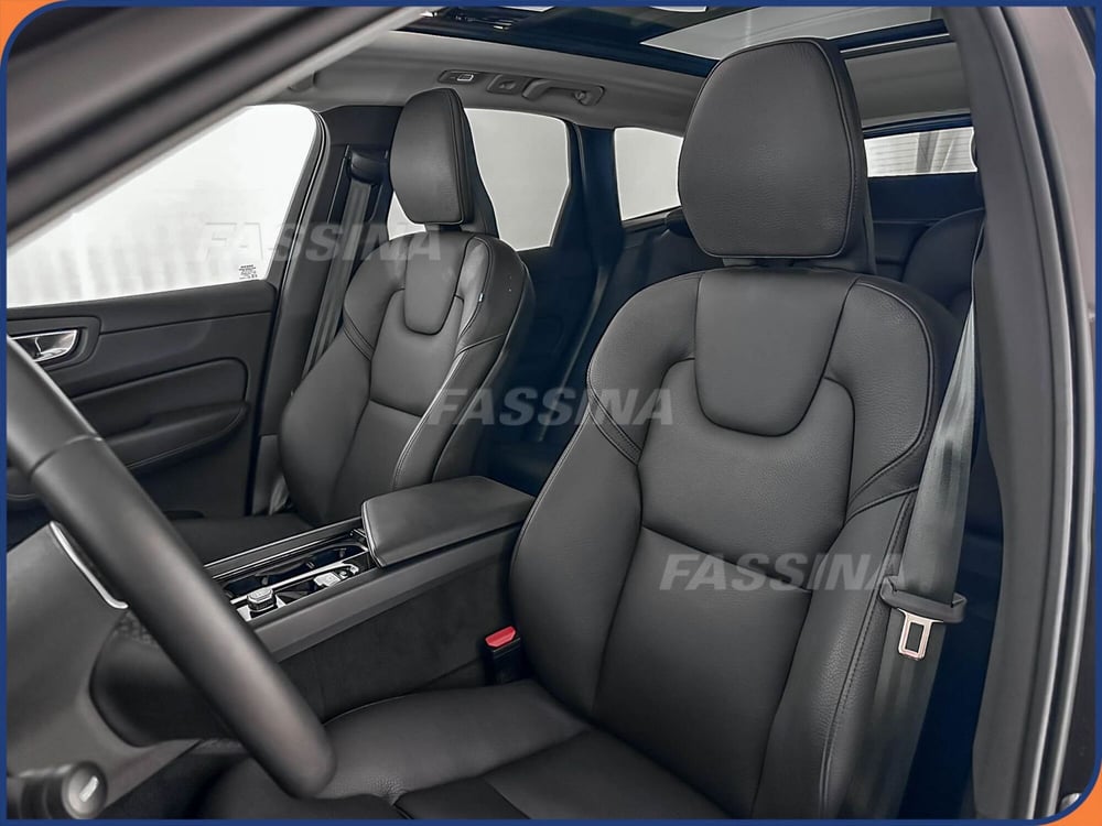 Volvo XC60 usata a Milano (8)