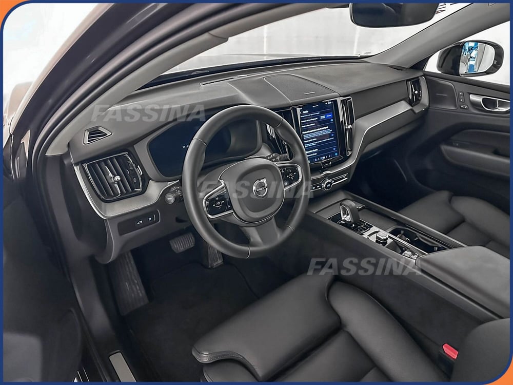 Volvo XC60 usata a Milano (9)