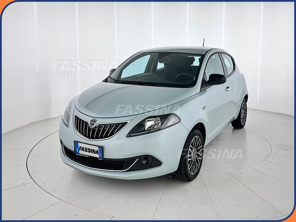 Lancia Ypsilon usata a Milano (3)