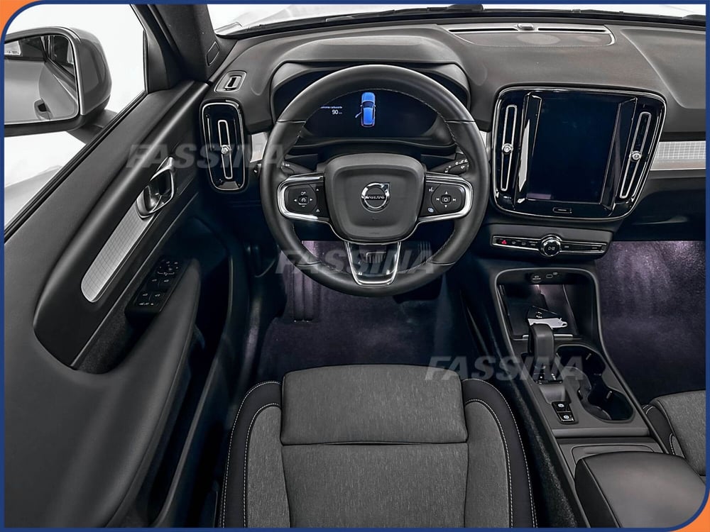 Volvo XC40 usata a Milano (10)