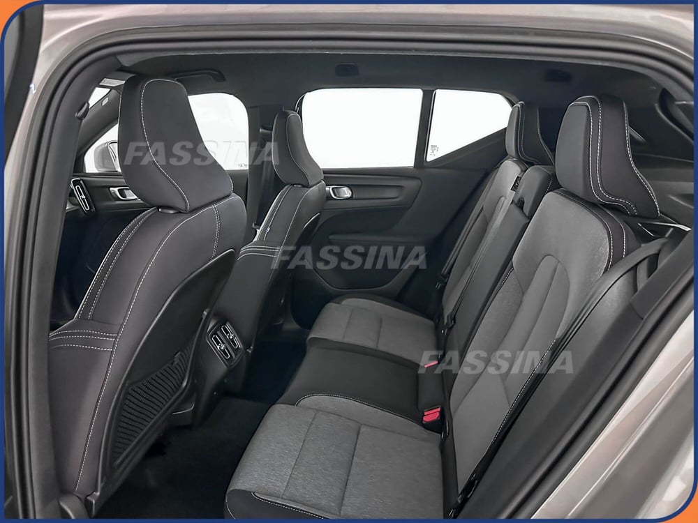 Volvo XC40 usata a Milano (11)