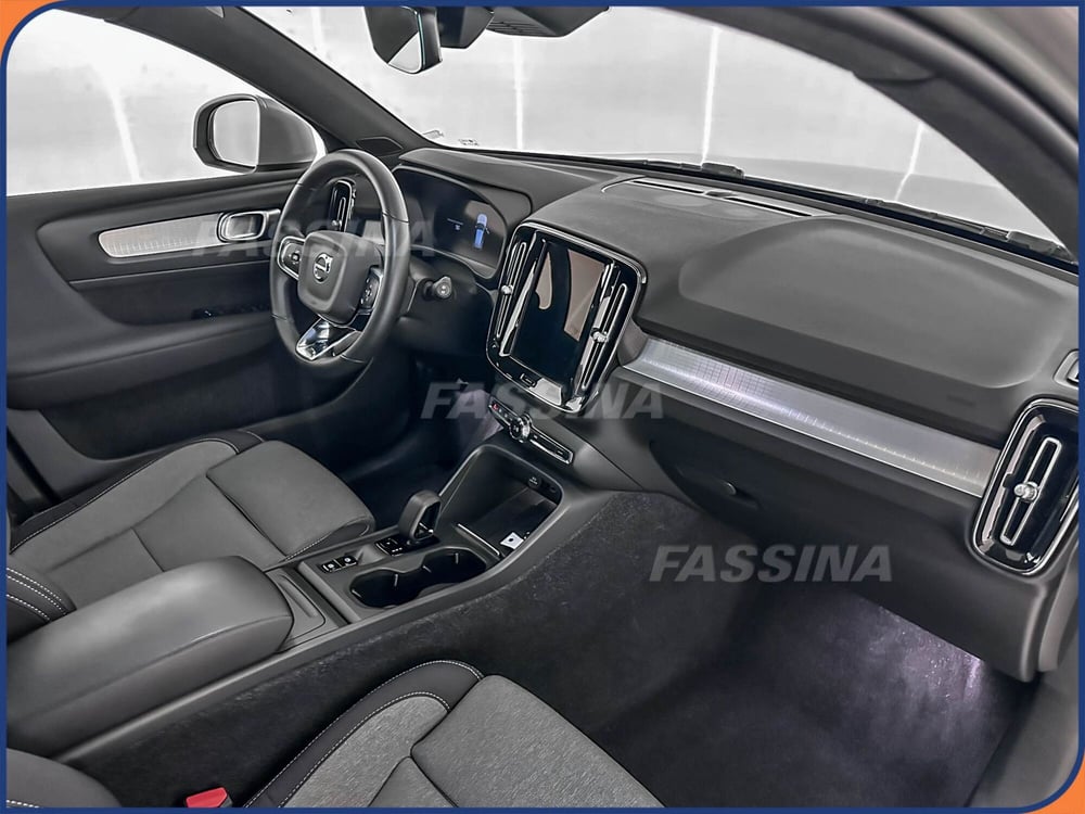 Volvo XC40 usata a Milano (13)
