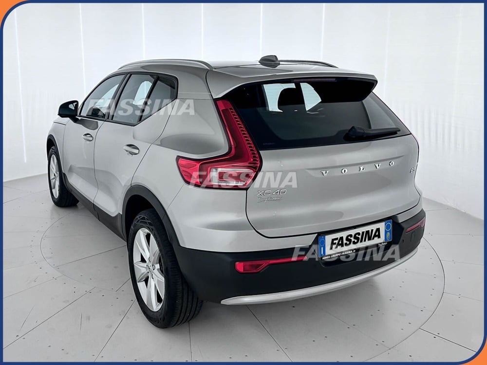 Volvo XC40 usata a Milano (4)