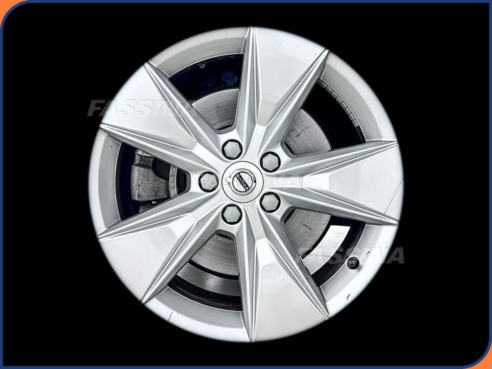 Volvo XC40 usata a Milano (7)