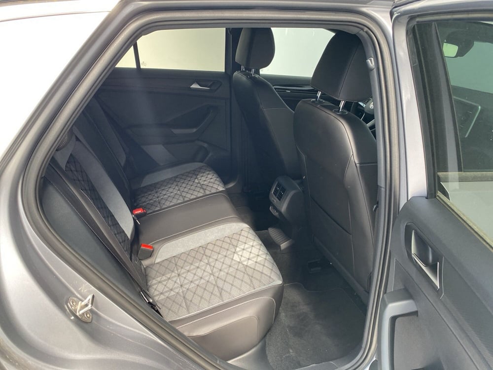 Volkswagen T-Roc nuova a Lodi (6)