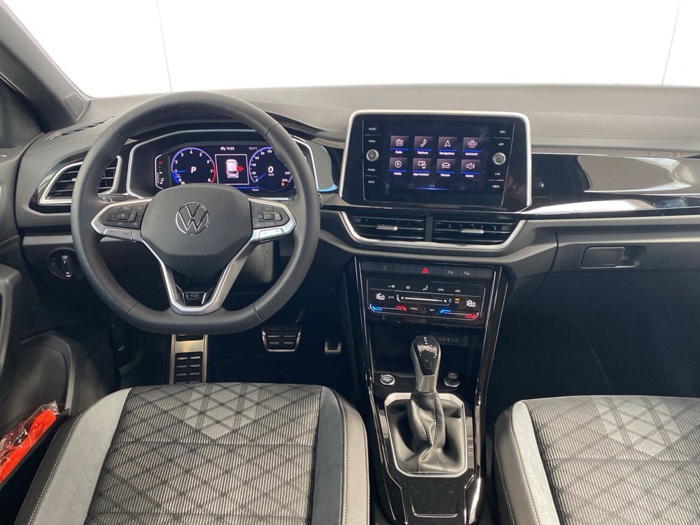 Volkswagen T-Roc nuova a Lodi (7)