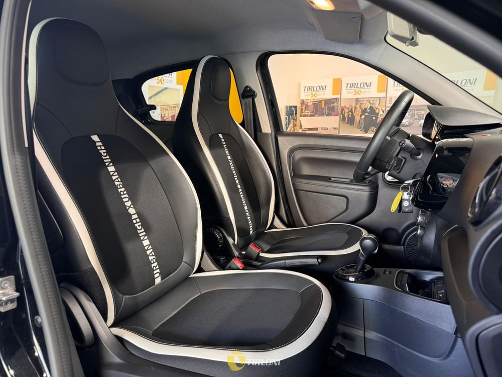 Renault Twingo usata a Milano (16)
