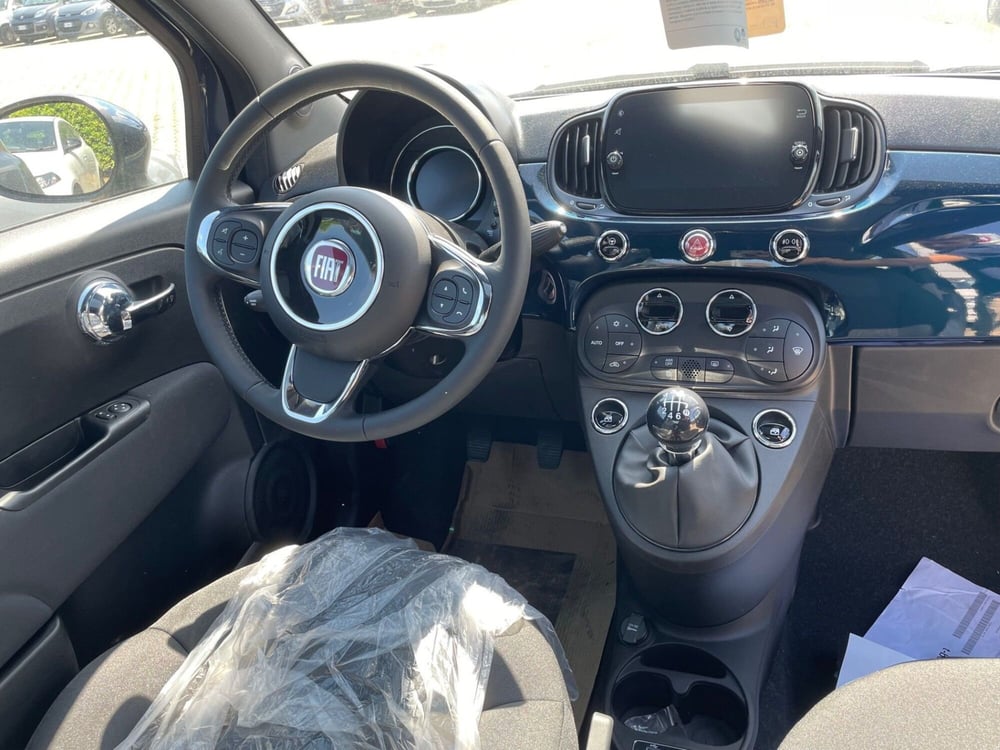Fiat 500 nuova a Lucca (8)