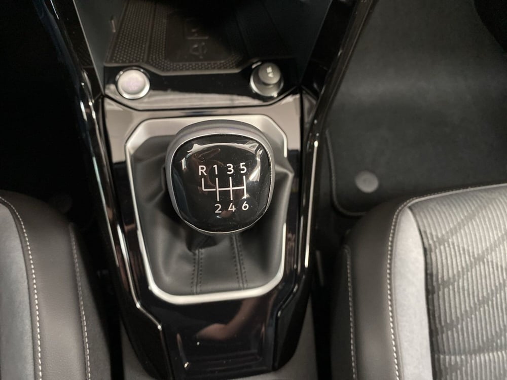 Volkswagen T-Roc nuova a Lodi (12)