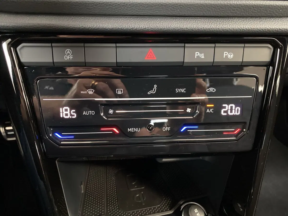 Volkswagen T-Roc nuova a Lodi (13)