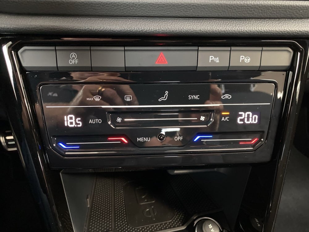 Volkswagen T-Roc nuova a Lodi (13)
