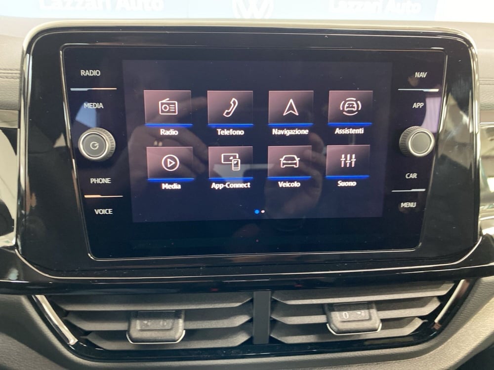Volkswagen T-Roc nuova a Lodi (14)