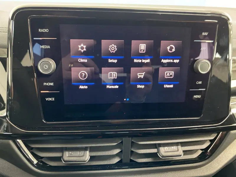 Volkswagen T-Roc nuova a Lodi (15)