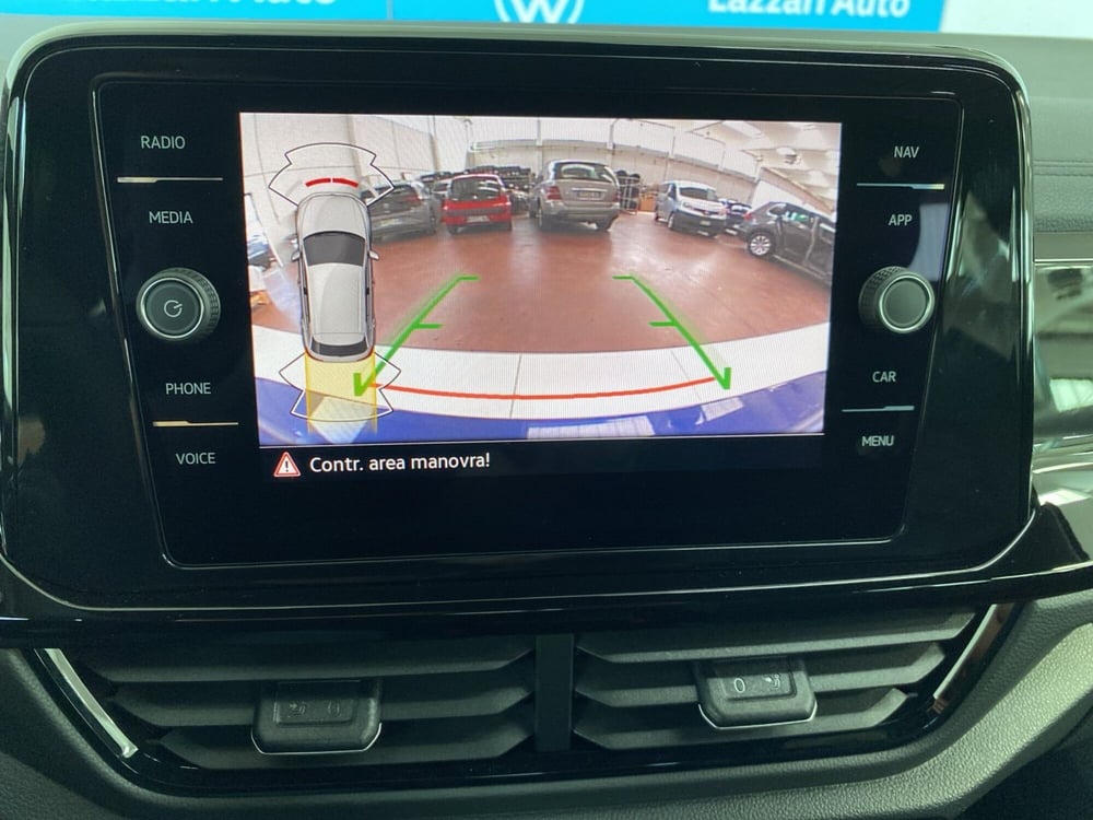 Volkswagen T-Roc nuova a Lodi (17)