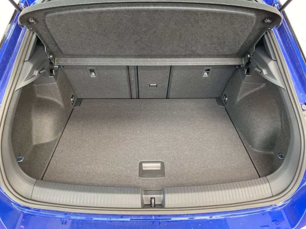Volkswagen T-Roc nuova a Lodi (9)