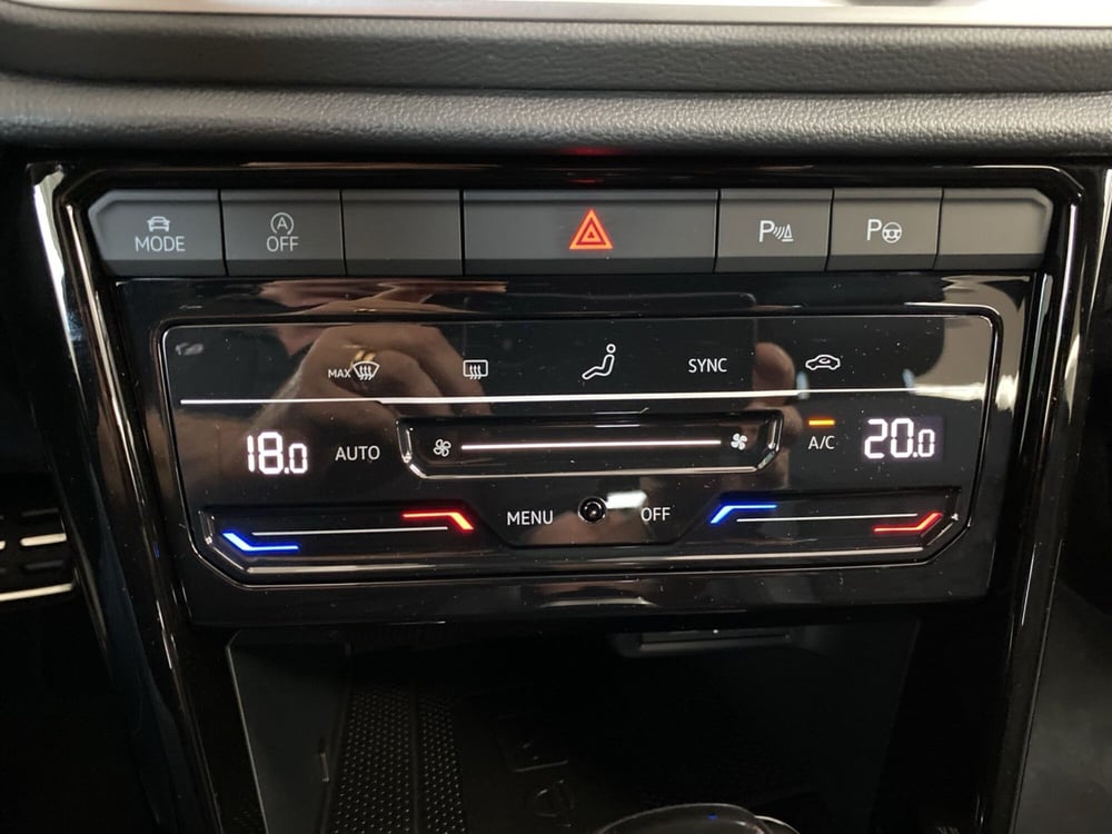 Volkswagen T-Roc nuova a Lodi (13)